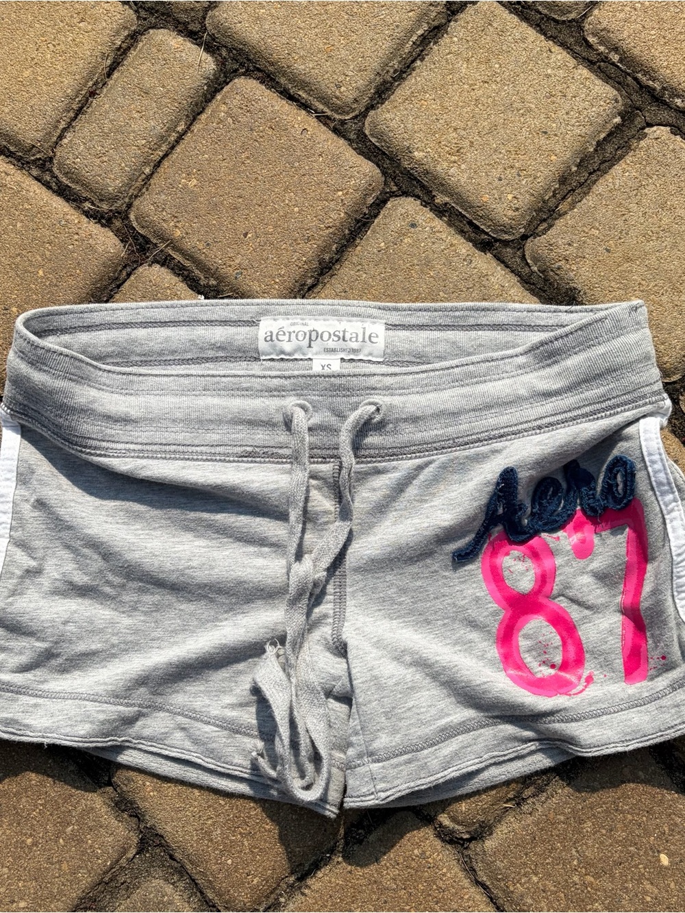 Aeropostale Y2K Style Grey Fleece Shorts Aero 87 Graphic XS